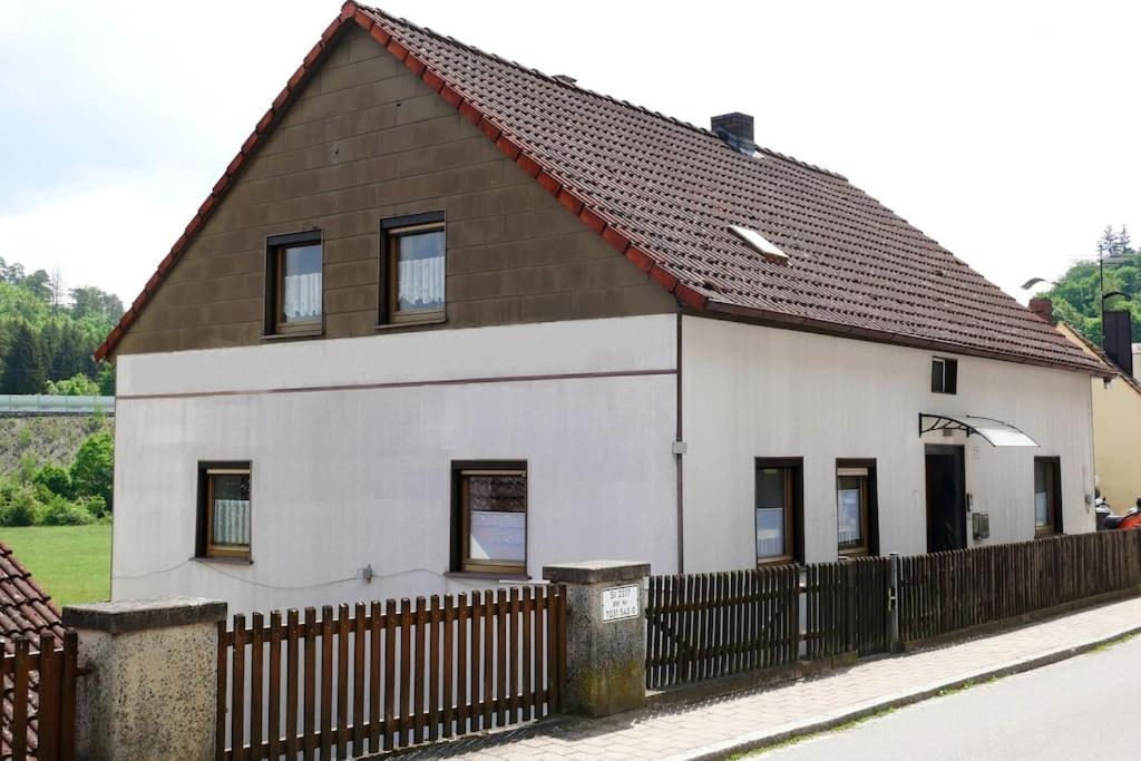 Apartment Gepflegte Fuer 5 Personen Im Idyllischen Moehren