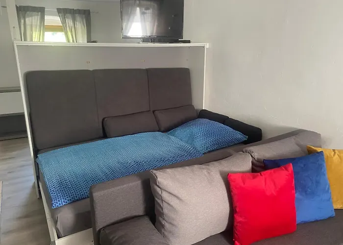 Gepflegte Ferienwohnung Fuer 5 Personen Im Idyllischen Moehren